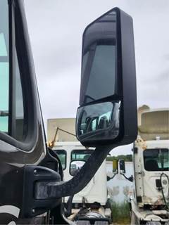 Freightliner Cascadia 113 Right Side View Mirror