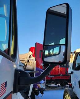 Freightliner Cascadia 113 Right Side View Mirror