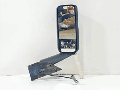 Freightliner Cascadia 116 Right Side View Mirror for a 2022 Freightliner Cascadia 116 Day Cab
