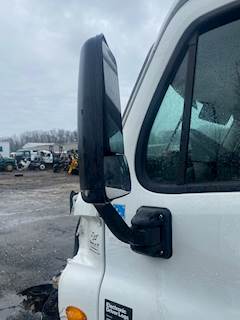 Freightliner Cascadia 125 Left Side View Mirror