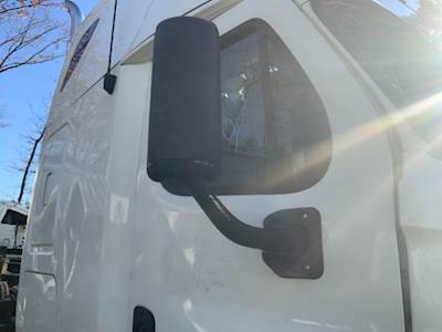Freightliner Cascadia 125 Right Side View Mirror