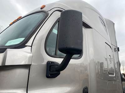 Freightliner Cascadia 125 Left Side View Mirror