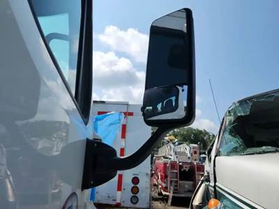 Freightliner Cascadia 125 Right Side View Mirror