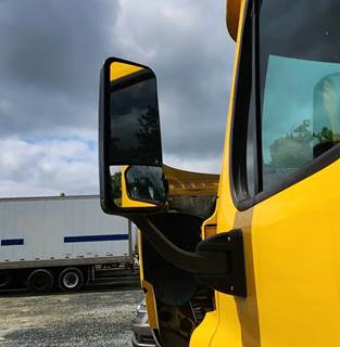 Freightliner Cascadia 125 Left Side View Mirror