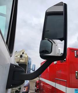 Freightliner Cascadia 125 Right Side View Mirror