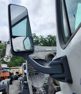 Freightliner Cascadia 125 Left Side View Mirror