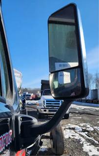 Freightliner Cascadia 125 Right Side View Mirror