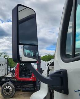 Freightliner Cascadia 125 Left Side View Mirror