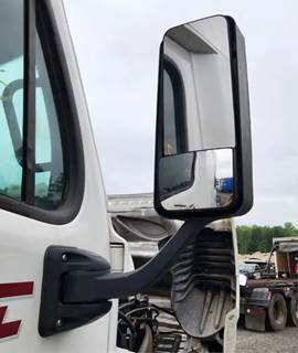 Freightliner Cascadia 125 Right Side View Mirror