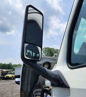 Freightliner Cascadia 126 Left Side View Mirror