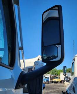 Freightliner Cascadia 126 Right Side View Mirror
