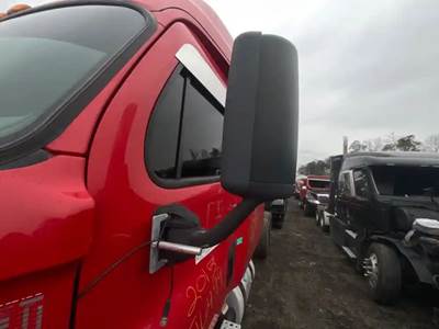 Freightliner Cascadia 132 Left Side View Mirror