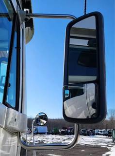 Freightliner Columbia 112 Right Side View Mirror