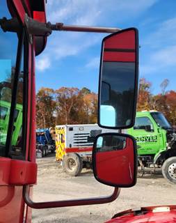 Freightliner Columbia 120 Right Side View Mirror