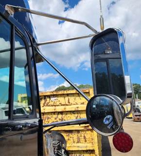 Freightliner FLD120SD Right Side View Mirror for a 2008 Freightliner FLD120SD Glider