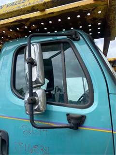 Freightliner M2 112 Right Side View Mirror for a 2014 Freightliner M2 112 Medium Duty