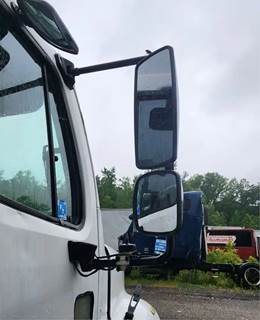 Freightliner M2 112 Right Side View Mirror for a 2007 Freightliner M2 112 Medium Duty
