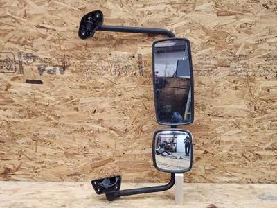 Freightliner M2 112 Right Side View Mirror for a 2007 Freightliner M2 112 Heavy Duty