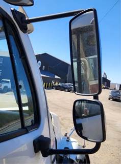Freightliner M2 112 Right Side View Mirror for a 2007 Freightliner M2 112 Medium Duty