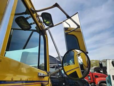 International F5070 Right Side View Mirror for a 1993 International F-5070