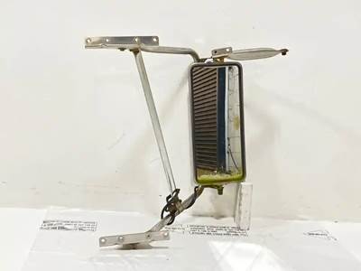 International F9370 Right Side View Mirror for a 1997 International F-9370