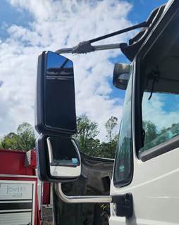 International WorkStar 7400 Left Side View Mirror