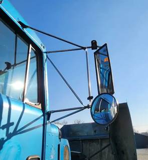 Kenworth T600 Right Side View Mirror