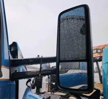 Kenworth T680 Right Side View Mirror