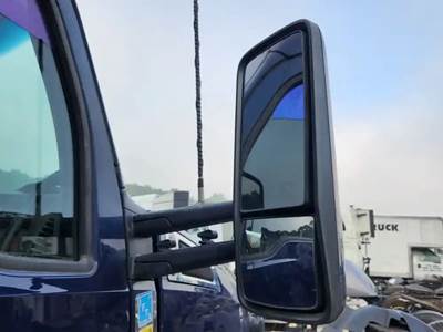 Kenworth T680 Right Side View Mirror