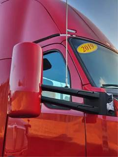 Kenworth T680 Right Side View Mirror