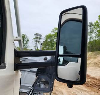 Kenworth T680 Right Side View Mirror