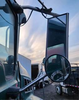 Mack Granite GU813 Right Side View Mirror for a 2017 Mack GU813