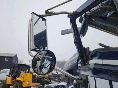 Mack Pinnacle CHU613 Left Side View Mirror for a 2016 Mack CHU613