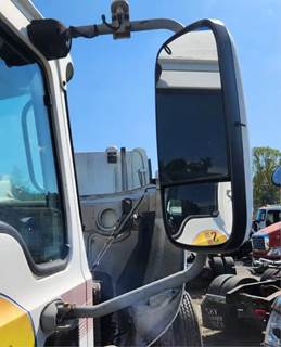 Mack Vision CXN613 Right Side View Mirror for a 2006 Mack CXN613