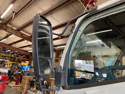 Mitsubishi FEC92S Left Side View Mirror