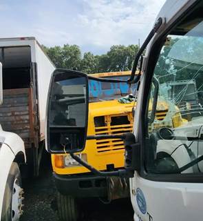 Mitsubishi FEC92S Left Side View Mirror