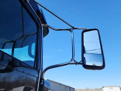 Peterbilt 384 Right Side View Mirror