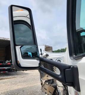 Peterbilt 579 Left Side View Mirror