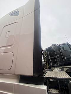 Freightliner Cascadia 125 Sleeper Fairing