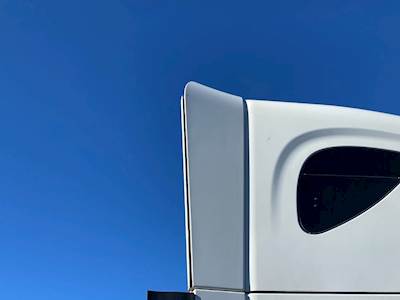 Freightliner Cascadia 125 Sleeper Fairing