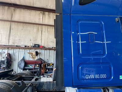 Freightliner Cascadia 125 Sleeper Fairing