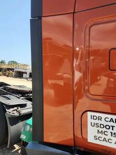 Freightliner Cascadia 126 Right Sleeper Fairing