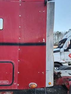 Freightliner Columbia 120 Left Sleeper Fairing