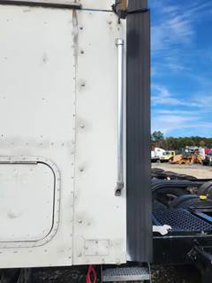 International 9400i Left Sleeper Fairing
