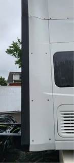 International LT625 Right Sleeper Fairing