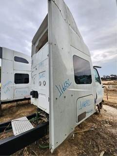 International LT625 Right Sleeper Fairing