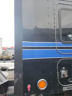 Kenworth T600 Right Sleeper Fairing