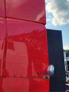 Peterbilt 567 Left Sleeper Fairing