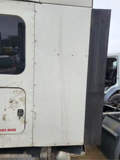 Peterbilt 579 Left Sleeper Fairing