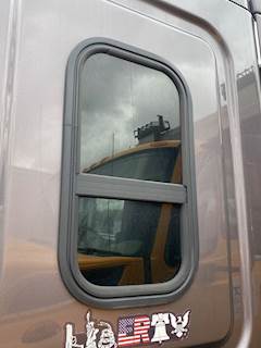 Freightliner Cascadia 125 Sleeper Part